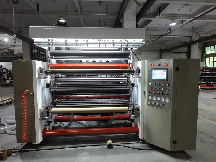 1400薄膜分切机